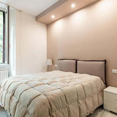 Apartment La Casa Di Ringhiera In Corso Sempione *