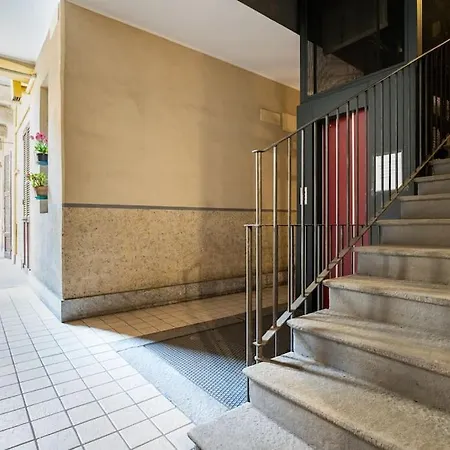 La Casa Di Ringhiera In Corso Sempione Apartment *