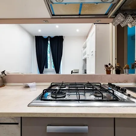 Apartment La Casa Di Ringhiera In Corso Sempione *