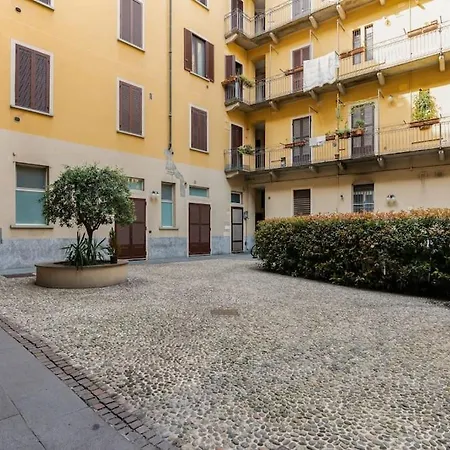 Apartament La Casa Di Ringhiera In Corso Sempione